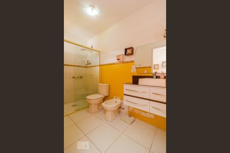 Casa à venda com 290m², 3 quartos e 2 vagas Casa à venda com 290m², 3 quartos e 2 vagasBanheiro 2