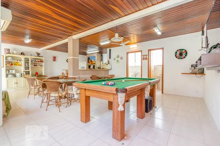 Casa à venda com 290m², 3 quartos e 2 vagas Casa à venda com 290m², 3 quartos e 2 vagasSalão de Festas