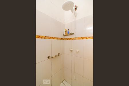 Casa à venda com 290m², 3 quartos e 2 vagas Casa à venda com 290m², 3 quartos e 2 vagasBanheiro 2