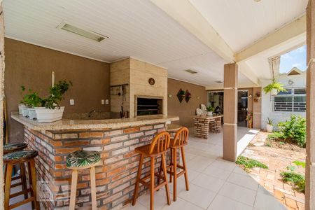 Casa à venda com 290m², 3 quartos e 2 vagas Casa à venda com 290m², 3 quartos e 2 vagasQuintal