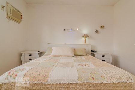 Casa à venda com 290m², 3 quartos e 2 vagas Casa à venda com 290m², 3 quartos e 2 vagasQuarto 3