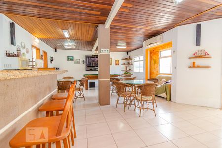 Casa à venda com 290m², 3 quartos e 2 vagas Casa à venda com 290m², 3 quartos e 2 vagasSalão de Festas