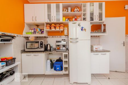 Casa à venda com 290m², 3 quartos e 2 vagas Casa à venda com 290m², 3 quartos e 2 vagasCozinha