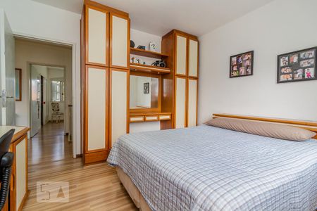 Casa à venda com 290m², 3 quartos e 2 vagas Casa à venda com 290m², 3 quartos e 2 vagasQuarto 1
