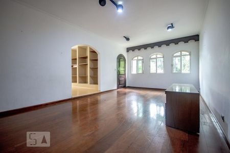 Sala de casa para alugar com 5 quartos, 450m² em Parque Palmas do Tremembe, São Paulo