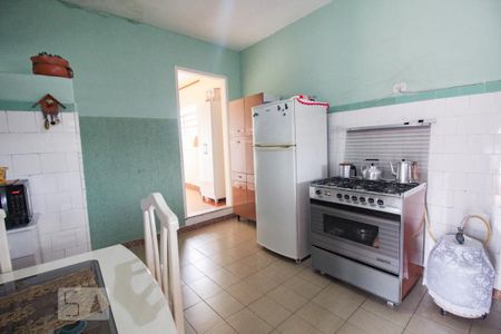 Casa à venda com 150m², 2 quartos e 2 vagasCozinha