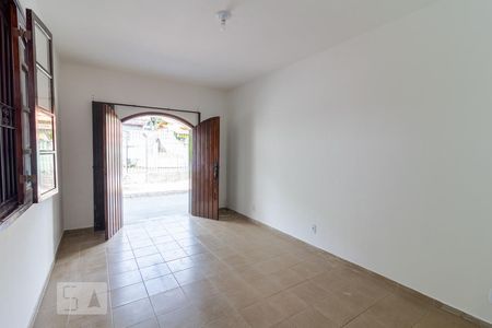 Sala de Estar de casa para alugar com 3 quartos, 170m² em Jardim Sulacap, Rio de Janeiro