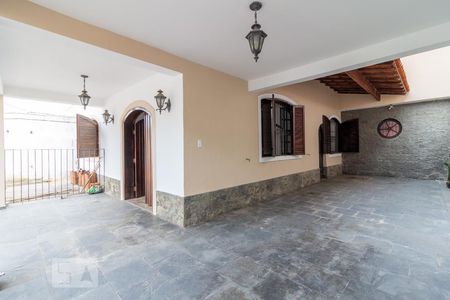 Casa para alugar com 170m², 3 quartos e 3 vagasGaragem