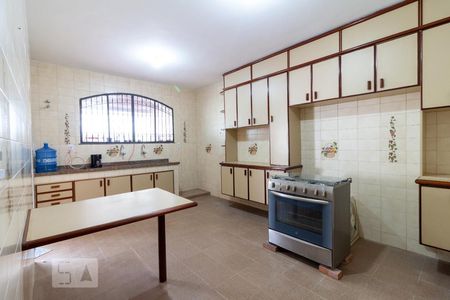 Casa para alugar com 170m², 3 quartos e 3 vagasCozinha