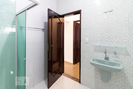 Casa para alugar com 170m², 3 quartos e 3 vagasBanheiro Social