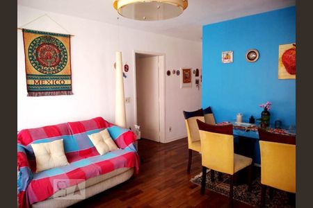 Apartamento à venda com 93m², 2 quartos e 1 vagaSala