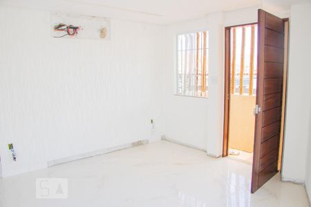 Casa para alugar com 100m², 2 quartos e 1 vagaSala