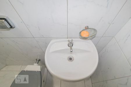 Apartamento para alugar com 125m², 3 quartos e 1 vaga Apartamento para alugar com 125m², 3 quartos e 1 vagaBanheiro de Serviço