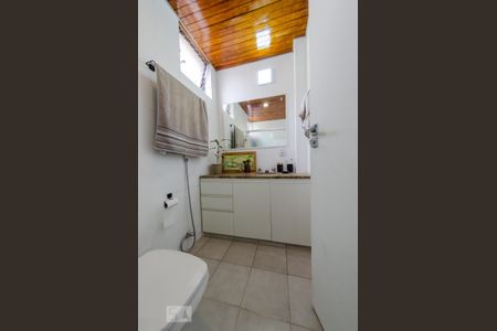 Apartamento à venda com 140m², 3 quartos e sem vagaBanheiro social