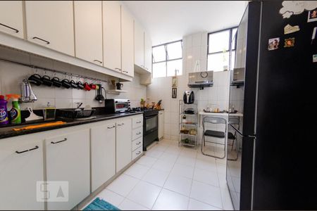 Apartamento à venda com 140m², 3 quartos e sem vagaCozinha