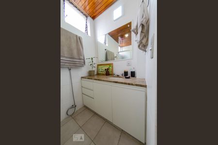 Apartamento à venda com 140m², 3 quartos e sem vagaBanheiro social