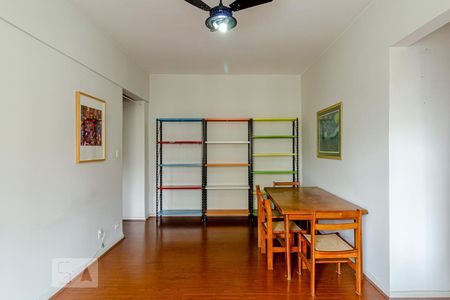 Sala de apartamento à venda com 2 quartos, 90m² em Bela Vista, São Paulo