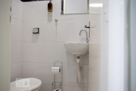 Apartamento para alugar com 113m², 3 quartos e 2 vagasBanheiro da Área de Serviço