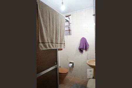 Banheiro de casa à venda com 2 quartos, 450m² em Lapa, São Paulo