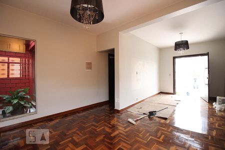 Sala de casa para alugar com 3 quartos, 130m² em Taguatinga Norte (taguatinga), Brasília
