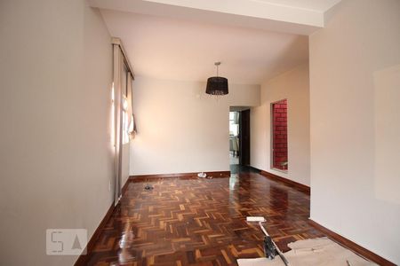 Sala de casa para alugar com 3 quartos, 130m² em Taguatinga Norte (taguatinga), Brasília