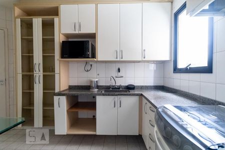 Apartamento para alugar com 75m², 2 quartos e 1 vaga Apartamento para alugar com 75m², 2 quartos e 1 vagaCozinha