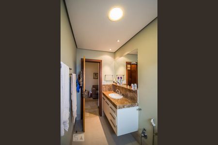 Apartamento para alugar com 250m², 4 quartos e 2 vagasBanheiro