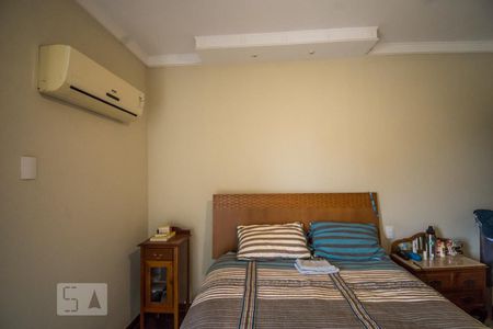 Suíte de apartamento para alugar com 4 quartos, 250m² em Jardim Proença, Campinas
