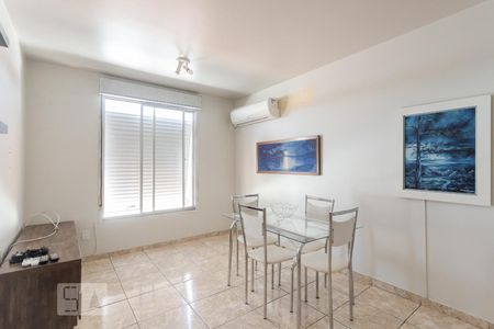 Sala de apartamento para alugar com 1 quarto, 40m² em Jardim Botânico, Porto Alegre