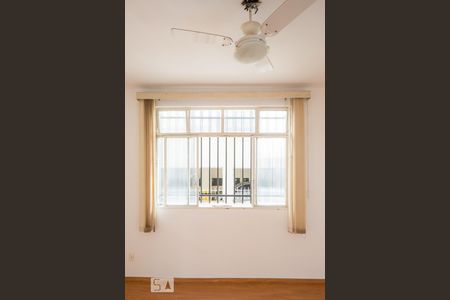 Apartamento para alugar com 3 quartos, 110m² em Santo Antônio, Belo Horizonte