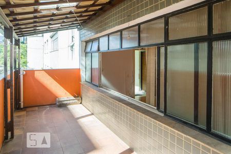 Apartamento para alugar com 3 quartos, 110m² em Santo Antônio, Belo Horizonte