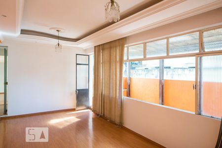 Apartamento para alugar com 3 quartos, 110m² em Santo Antônio, Belo Horizonte