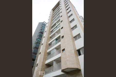 Apartamento à venda com 61m², 2 quartos e 2 vagas Apartamento à venda com 61m², 2 quartos e 2 vagasFachada