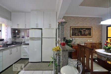 Casa à venda com 201m², 4 quartos e 4 vagasCozinha