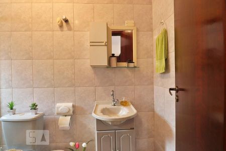 Casa à venda com 201m², 4 quartos e 4 vagasBanheiro da Suíte 1