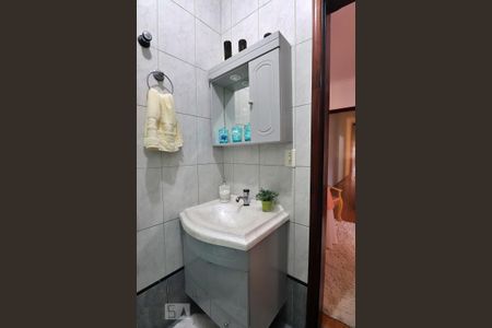 Casa à venda com 201m², 4 quartos e 4 vagasBanheiro da Suíte 2