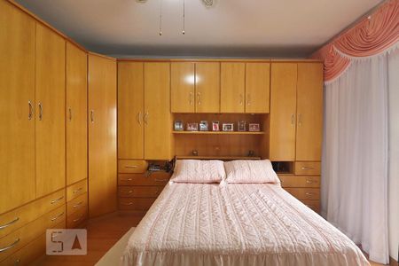 Casa à venda com 201m², 4 quartos e 4 vagasSuíte 2