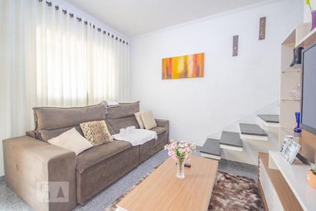 Sala 1 de casa à venda com 4 quartos, 240m² em Vila Gustavo, São Paulo