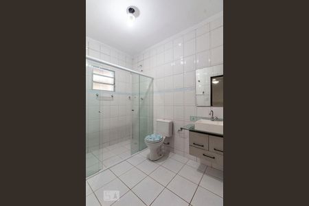 Banheiro Quarto 1 - Suite de casa para alugar com 3 quartos, 200m² em Vila Jacuí, São Paulo