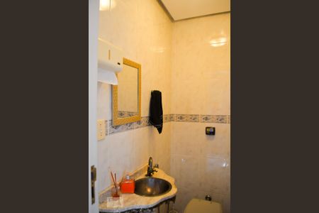 Apartamento à venda com 290m², 4 quartos e 5 vagasLavabo 