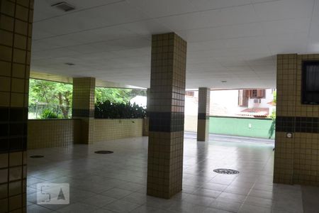 Apartamento à venda com 290m², 4 quartos e 5 vagasSalão de festas 