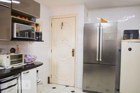 Apartamento à venda com 290m², 4 quartos e 5 vagasCozinha
