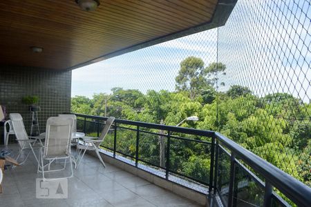 Apartamento à venda com 290m², 4 quartos e 5 vagasVaranda