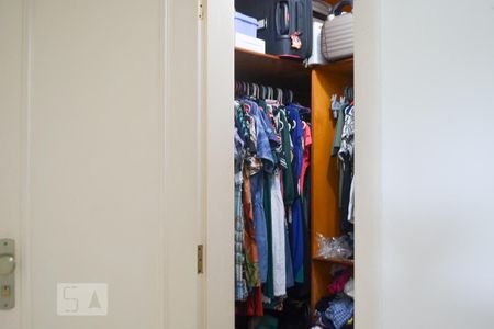Apartamento à venda com 290m², 4 quartos e 5 vagasCloset 