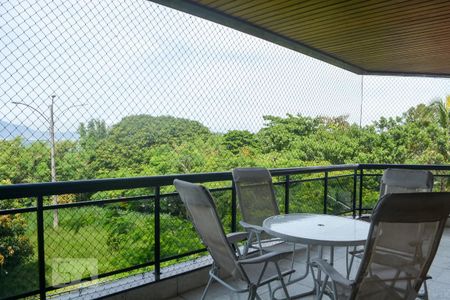 Apartamento à venda com 290m², 4 quartos e 5 vagasVaranda 