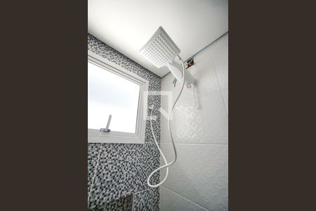 Chuveiro de apartamento para alugar com 1 quarto, 34m² em Vila Invernada, São Paulo