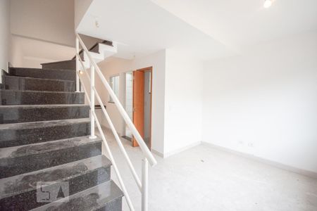 Casa de condomínio para alugar com 75m², 2 quartos e 2 vagasSala