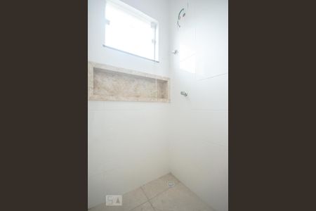 Casa de condomínio para alugar com 75m², 2 quartos e 2 vagasBanheiro do Quarto 2