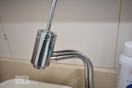 Apartamento à venda com 85m², 3 quartos e 1 vagaBanheiro da Suíte - Torneira