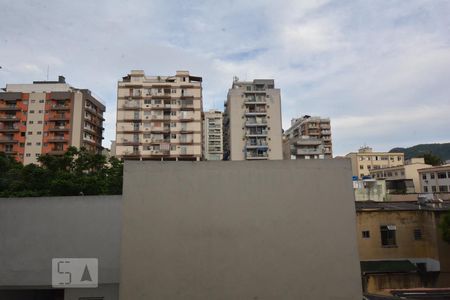 Apartamento à venda com 85m², 3 quartos e 1 vagaVista da Cozinha e Área de Serviço